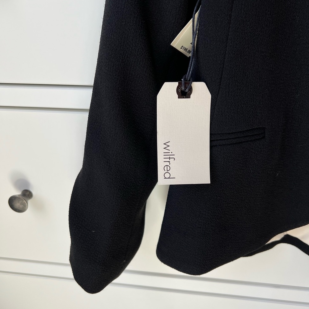 NWOT Aritzia Wildfred Black Exquis Crepe Blazer 2 - Picture 8 of 13